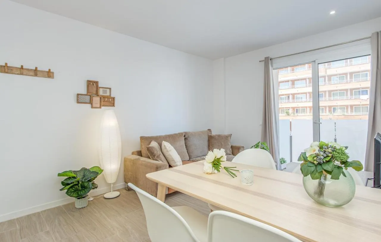 M A R I V E N T 01 Apartment Roses Spain
